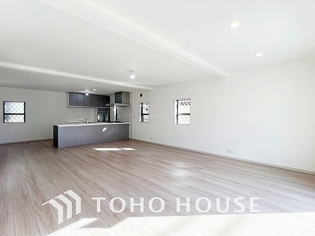 ご家族やお客様との時間など、多くの時を刻む空間。何気なく過ぎる時でさえも上質なひと時に。