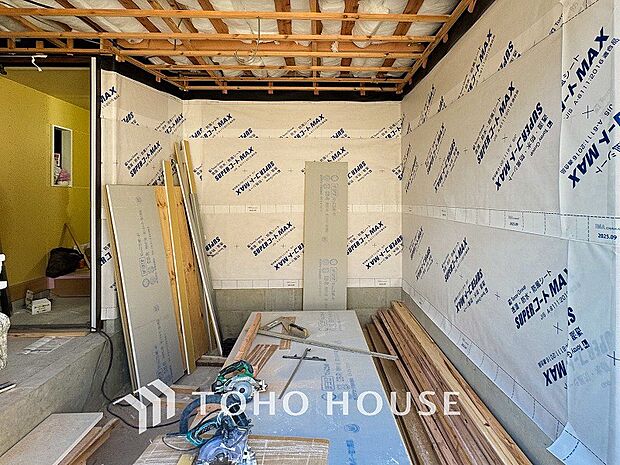 大切なお車を雨や風から守ってくれるビルトイン車庫付です。