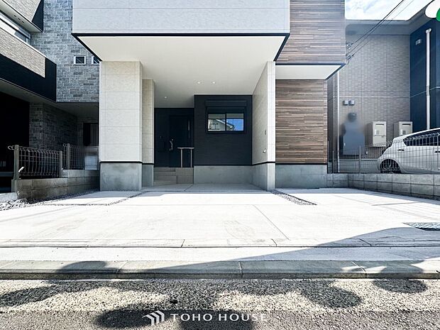 敷地内に駐車スペースがあると、日々の暮らしのをスムーズに運ぶ事が出来ます。