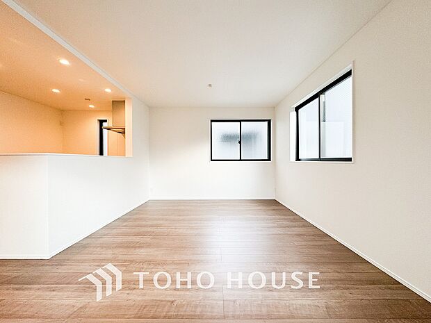 ここにはみんなが集い、食事と楽しい会話が始まるスペース。