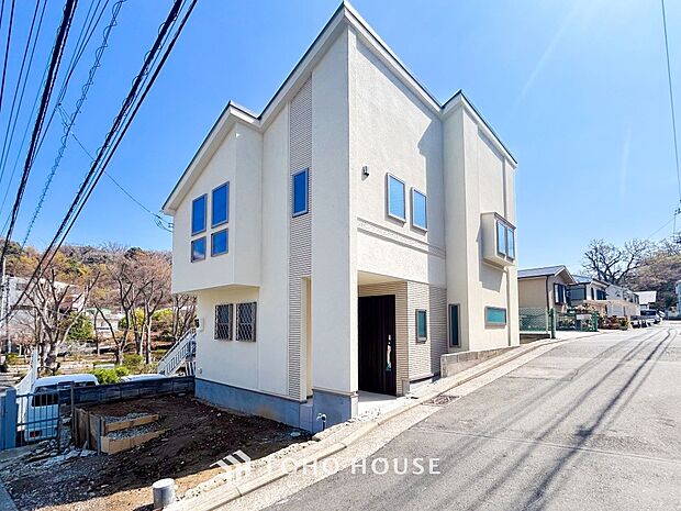 忙しく過ぎゆく日常を置き去るほど、ゆったりした時間が流れる住環境。