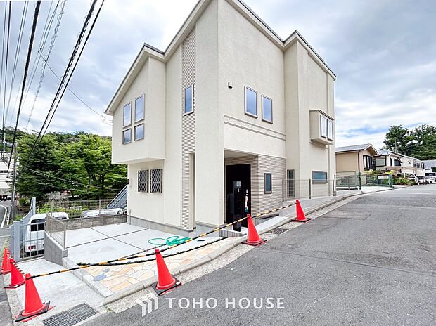 忙しく過ぎゆく日常を置き去るほど、ゆったりした時間が流れる住環境。