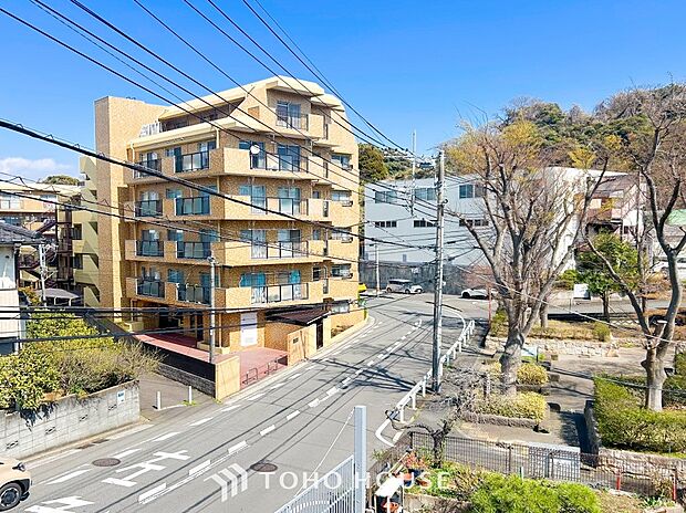 開放的で気持ちの良い眺望と青い空を満喫できます。