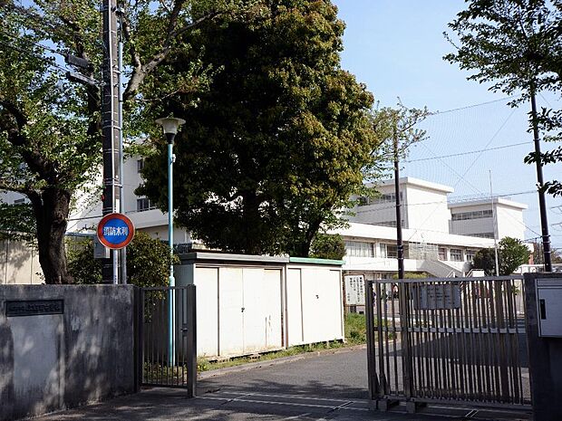 横浜市立上飯田中学校