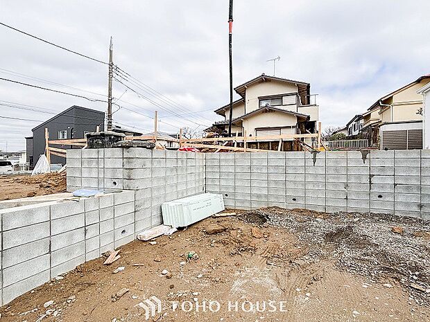 閑静な住宅地で小さなお子様がいるご家族にも安心な住環境が魅力です。