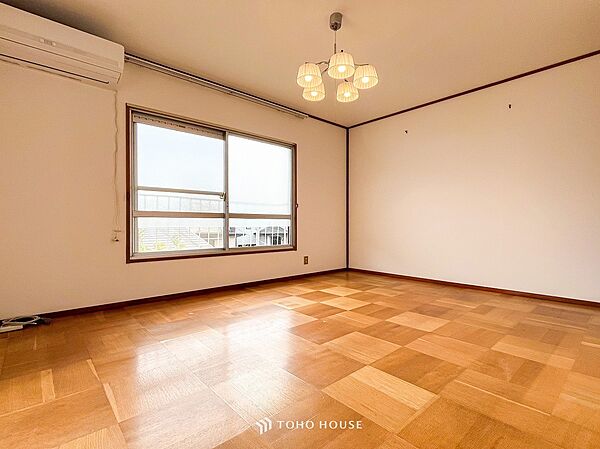 趣味に没頭したり、自分の時間を愉しめる一部屋です。