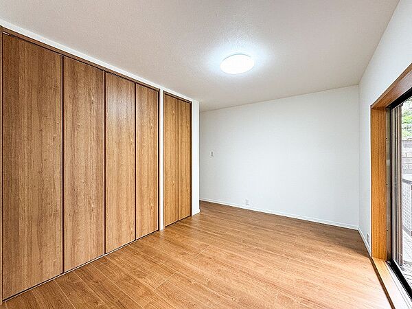 趣味に没頭したり、自分の時間を愉しめる一部屋です。