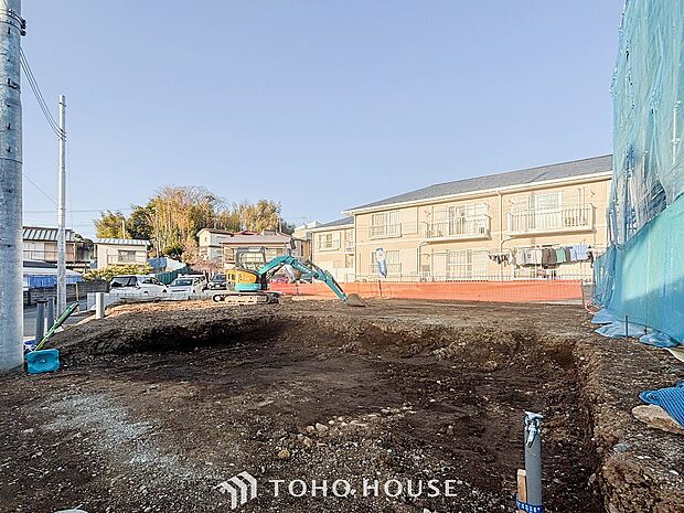 風を感じ青い空から太陽の恵みを感じる温もり溢れる佇まい。