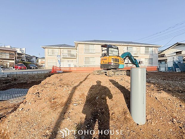 閑静な住宅街の陽当りに恵まれた土地で寛ぎに満ちた生活を。