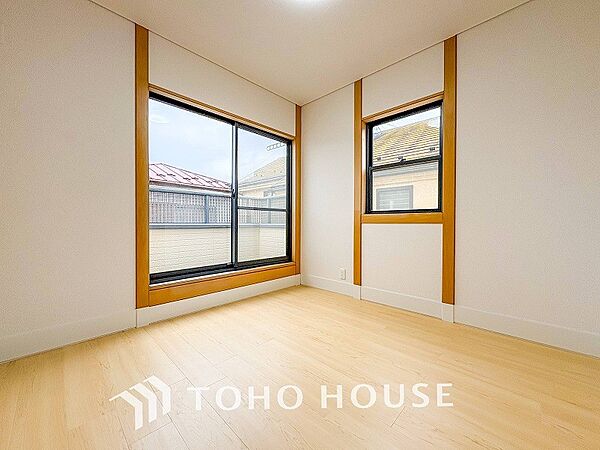 一日の疲れをいやしてくれる主寝室。自分時間を快適に過ごすプライベートルーム。