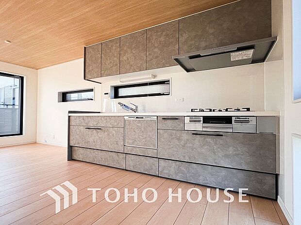 家族の健康を支えるキッチン。毎日使う場所だから気持よく使えて、居心地の良い空間に。