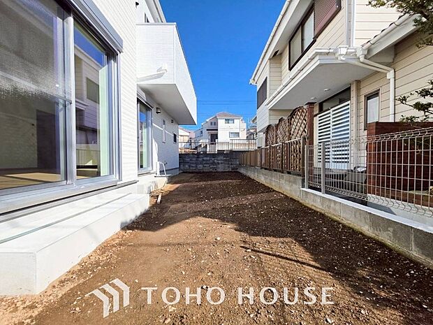 毎日の暮らしの中に癒しを与えてくれるお庭スペース。