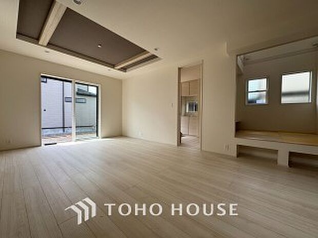 落ち着いた雰囲気に包まれた伸びやかな空間で、ゆったりと家族団らんの時間を過ごせます。