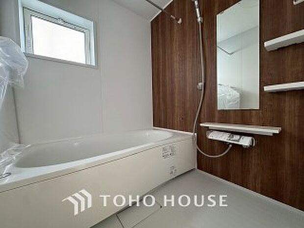 一日の疲れが癒される優雅なバスタイムを堪能できるゆとりあるバスルームです。