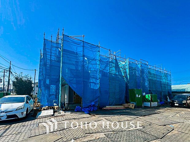 風を感じ青い空から太陽の恵みを感じる温もり溢れる佇まい。