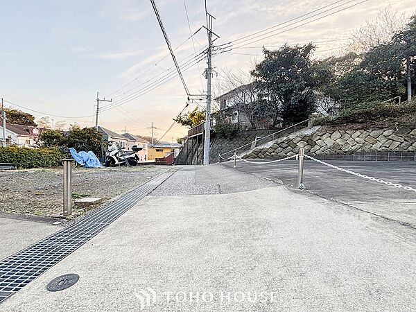 落ち着きのある閑静な住宅街。きっとここからご家族のかけがえのない想い出が作られることでしょう。