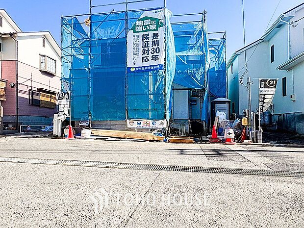 時代の流れに惑わされないシックなカラートーンで街並みに溶け込む外観。