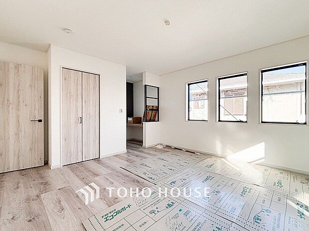 環境の良い場所にセンス良く暮らしたい、こだわりの室内には至福のシーンが繰り広げられます。