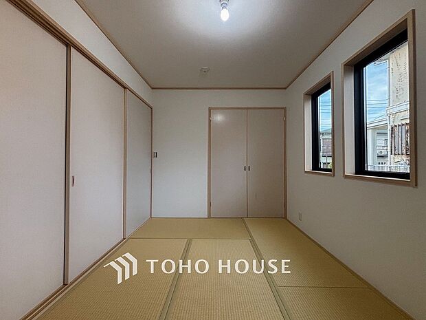 来客時や一息つきたいときなどに利用できる用途多様な空間です。