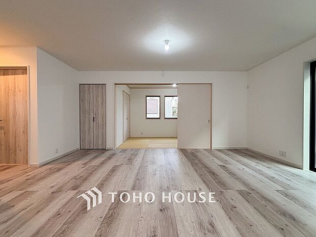 ここにはみんなが集い、食事と楽しい会話が始まるスペース。