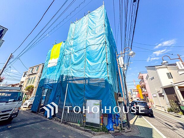 閑静な住宅街の陽当りに恵まれた土地で寛ぎに満ちた生活を。