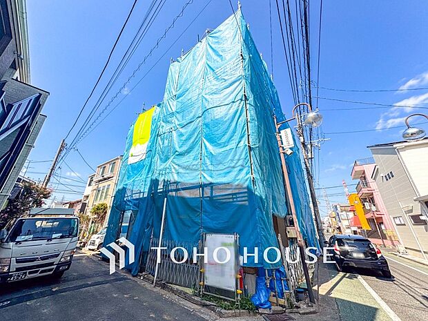 閑静な住宅街の一角、ひと時のくつろぎが生まれ、ゆっくりと愛着が育まれていきます。