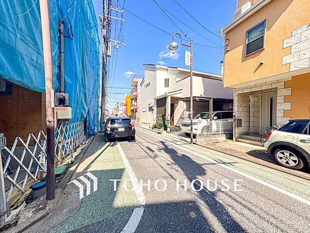 敷地内に駐車スペースがあると、日々の暮らしをスムーズに運ぶ事が出来ます。