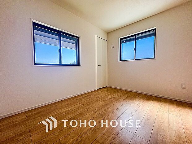 1日の疲れを癒し、心地よく寛げるようゆったりとした広さを確保しています。