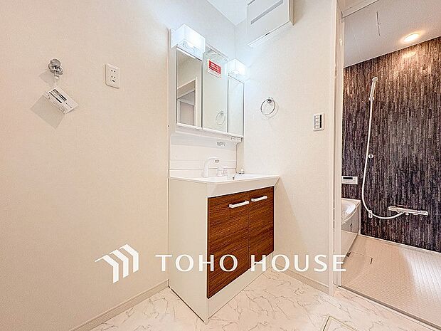 洗面台・洗面所ご家族の1日が始まり、1日の終わりを締めくくる洗面空間。