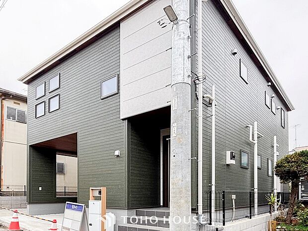 表現された空間は豊かな光と風を纏い、暮らしの時間を豊かにしてくれます。