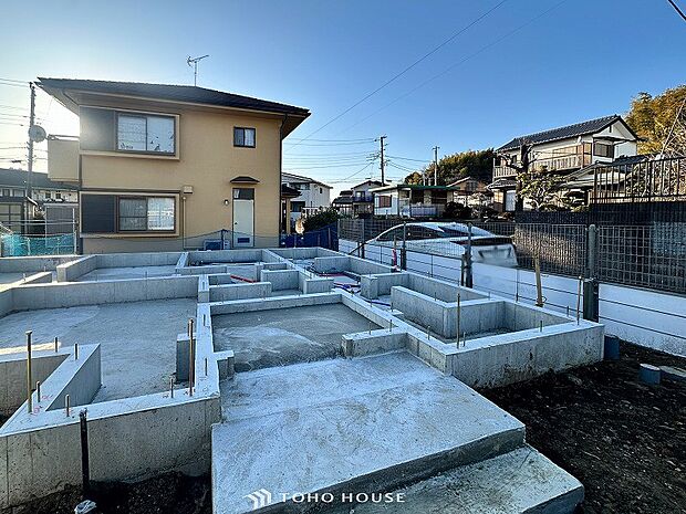 風を感じ青い空から太陽の恵みを感じる温もり溢れる佇まい。