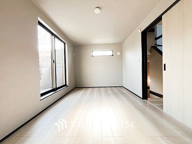 1日の疲れを癒し、心地よく寛げるようゆったりとした広さを確保しています。