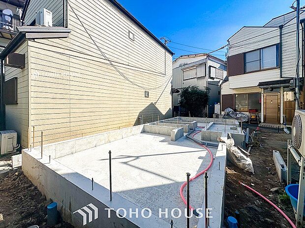 閑静な住宅地で小さなお子様がいるご家族にも安心な住環境が魅力です。