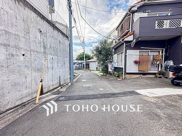 落ち着きのある閑静な住宅街。きっとここからご家族のかけがえのない想い出が作られることでしょう。