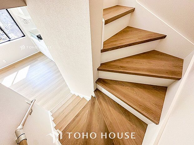 リビングイン階段を採用し、いつも家族の一体感を感じられる空間に。