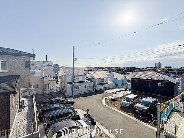 開放的で気持ちの良い眺望と青い空を満喫できます。