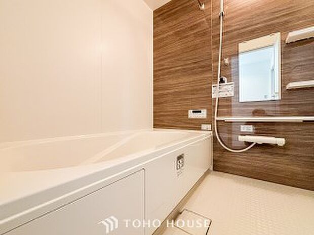 一日の疲れが癒される優雅なバスタイムを堪能できるゆとりあるバスルームです。