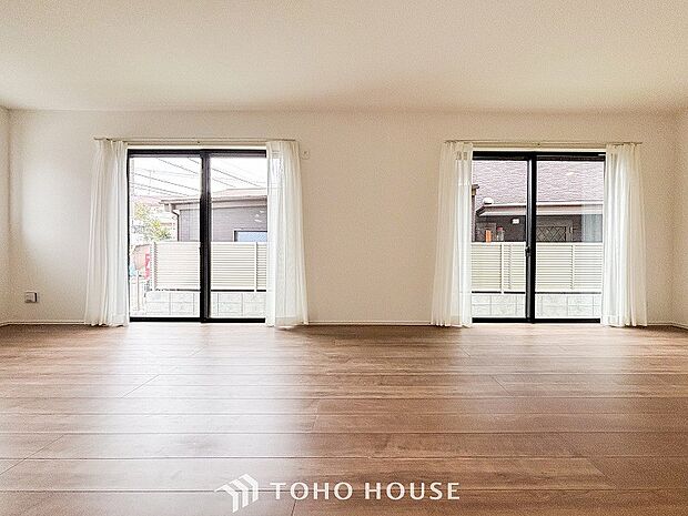 空気感という居心地の良いBGMは、暮らしのステージを彩り、心のやすらぎと満足感を与えてくれます。