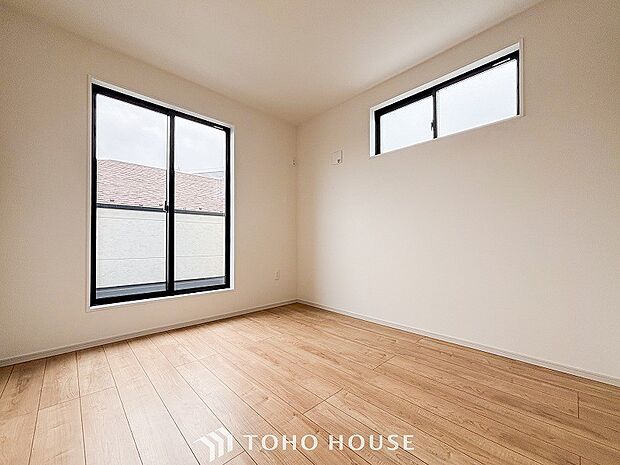 1日の疲れを癒し、心地よく寛げるようゆったりとした広さを確保しています。