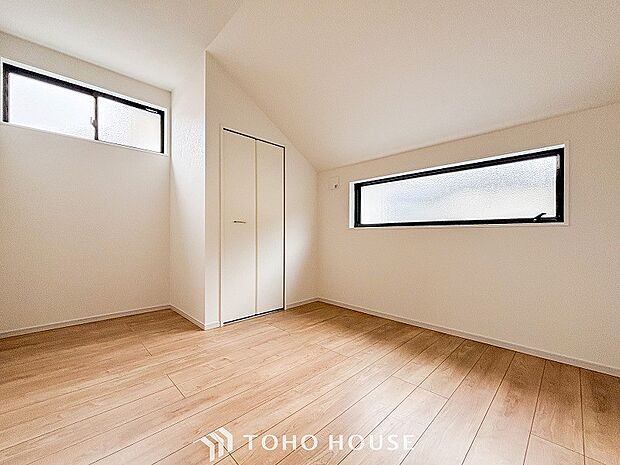 通風・採光にも優れ、心地よい光と風があふれています。