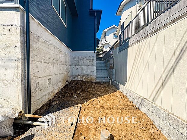 毎日の暮らしの中に癒しを与えてくれるお庭スペース。