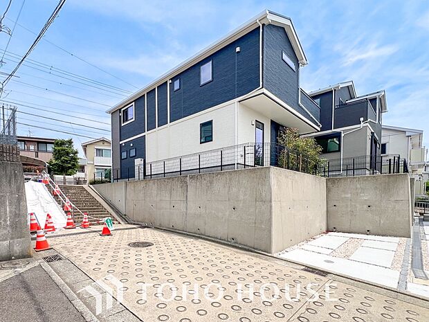 忙しく過ぎゆく日常を置き去るほど、ゆったりした時間が流れる住環境。