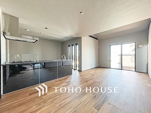 ご家族やお客様との時間など、多くの時を刻む空間。何気なく過ぎる時でさえも上質なひと時に。