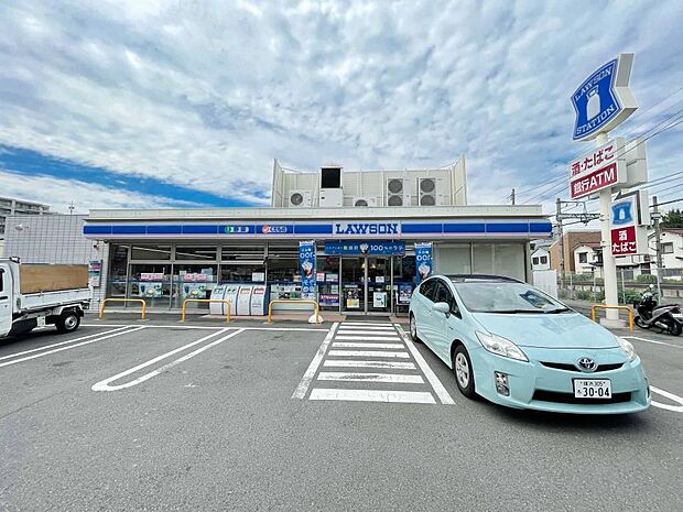 24時間営業ですので、急な買い物に便利です。