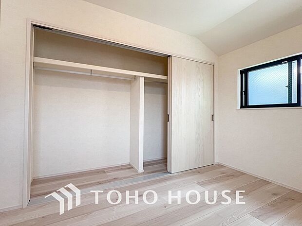環境の良い場所にセンス良く暮らしたい、こだわりの室内には至福のシーンが繰り広げられます。