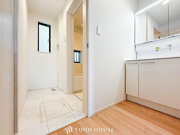 ご家族の1日が始まり、1日の終わりを締めくくる洗面空間。