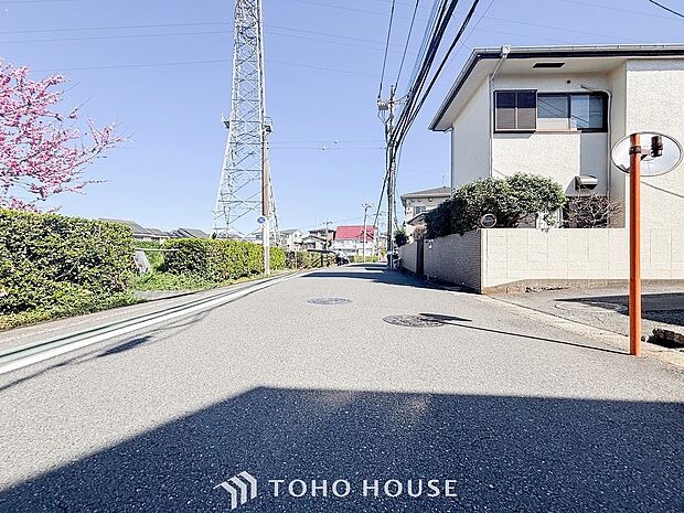 落ち着きのある閑静な住宅街。きっとここからご家族のかけがえのない想い出が作られることでしょう。