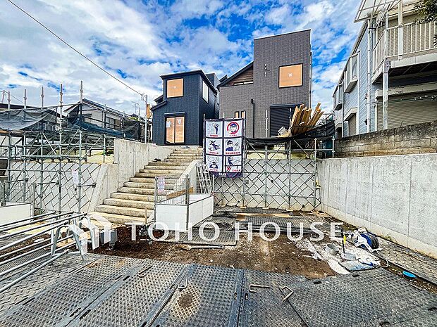 カースペースもゆとりある空間を保っています。