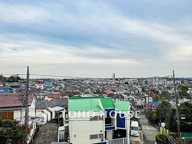 開放的で気持ちの良い眺望と青い空を満喫できます。