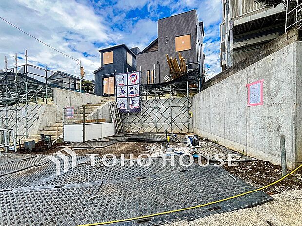 カースペースもゆとりある空間を保っています。